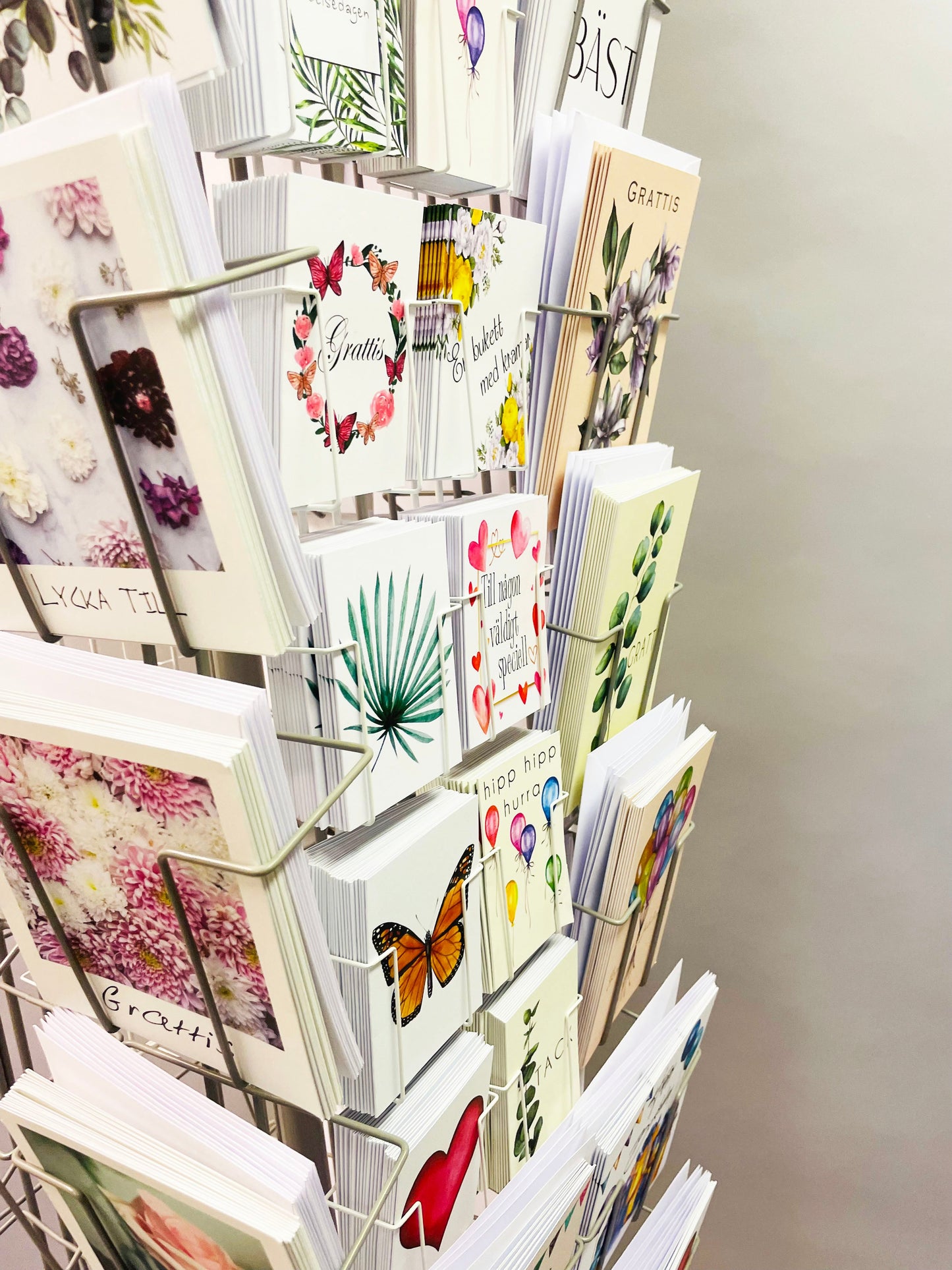 Floor stand 72 motifs with 360 large cards including envelopes &amp; 20 motifs with 400 small cards